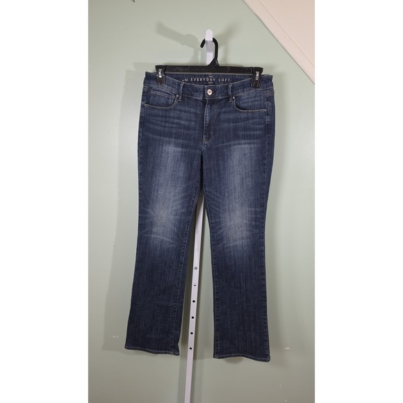 White House Black Market Denim - WhiteHouseBlackMarket The Everyday Soft Mid Rise Dark Wash Boot Jeans Size 12‎